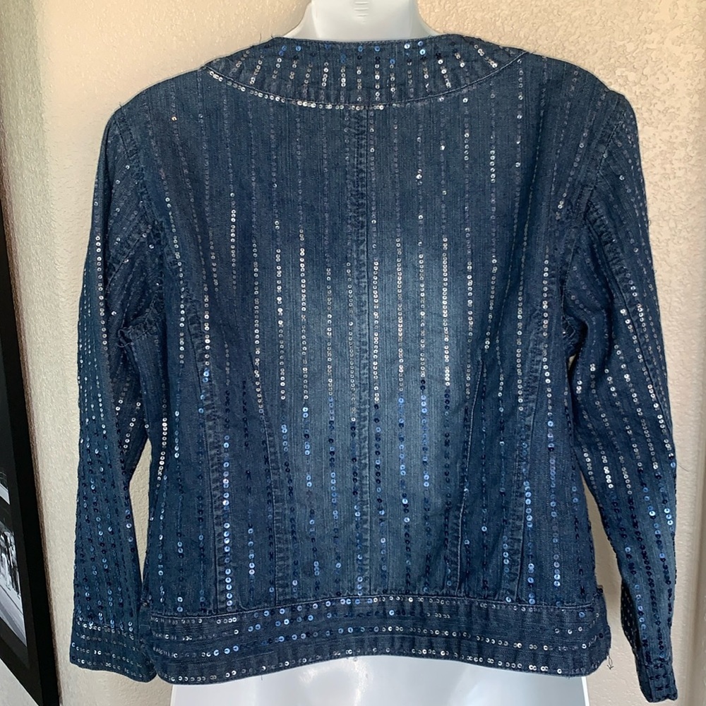 ❌SOLD ❌ CHICO’s denim jack - Picture 5 of 17